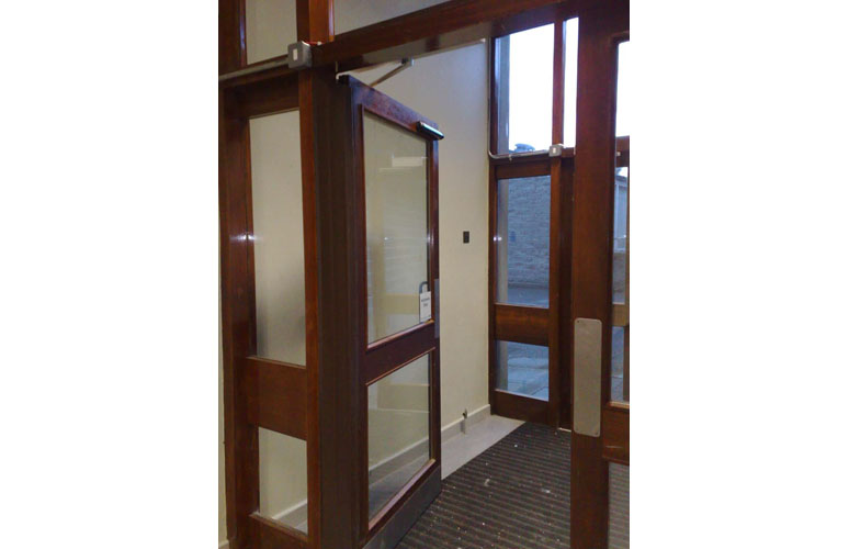 school-door-automation-swing-door-automation-wheelchair-access-disabled-access-8